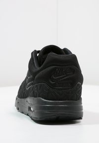 Nike Sportswear Sneakers - black
