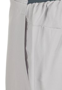 Ellesse LOCAZZI - Pantalón corto de deporte - hellgrau