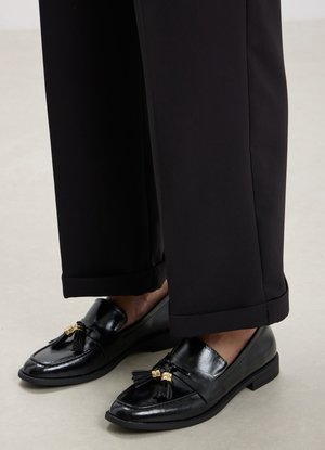 Calliope CON NAPPINE - Chaussons - nero
