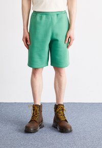 adidas Originals ESSENTIAL - Treniņtērpa apakšdaļas - preloved green