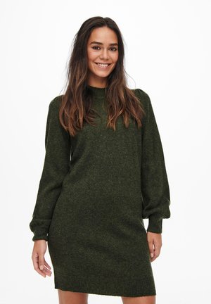 Vestido suéter de punto verde con cuello redondo, mangas largas abullonadas y acabado texturizado. La línea del dobladillo cae por encima de la rodilla.