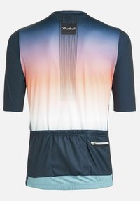Funkčná tričko s krátkym rukávom s gradientným dizajnom v modrej, ružovej a bielej farbe. Obsahuje zadnú zip kapsu a textúrovaný materiál.