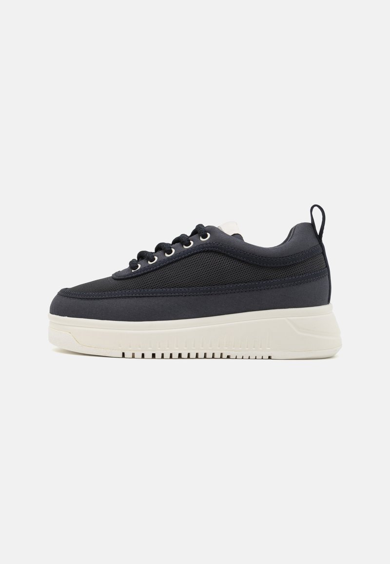 Emporio Armani - SHOES - Baskets basses - navy, Agrandir