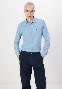 Tommy Jeans JAIMIE LOOSE - Cargo trousers - dark night navy