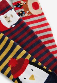 Next RICH CHRISTMAS 3 PACK - REGULAR FIT - Sukat - red yellow black