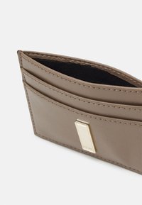 BOSS ARIELL SET - Peňaženka - taupe
