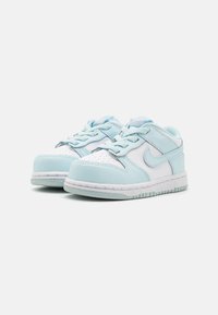 Nike Sportswear DUNK LOW UNISEX - Αθλητικά παπούτσια - white/glacier blue
