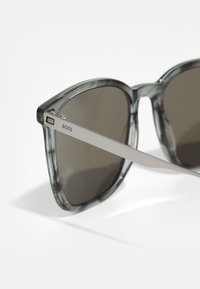BOSS Solbriller - grey ruthenium
