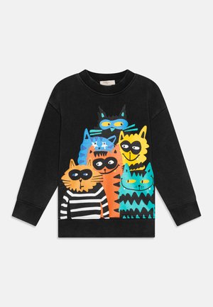 Sweatshirt preto com uma gráfica colorida de seis gatos estilizados com várias expressões e padrões, incluindo riscas e máscaras.