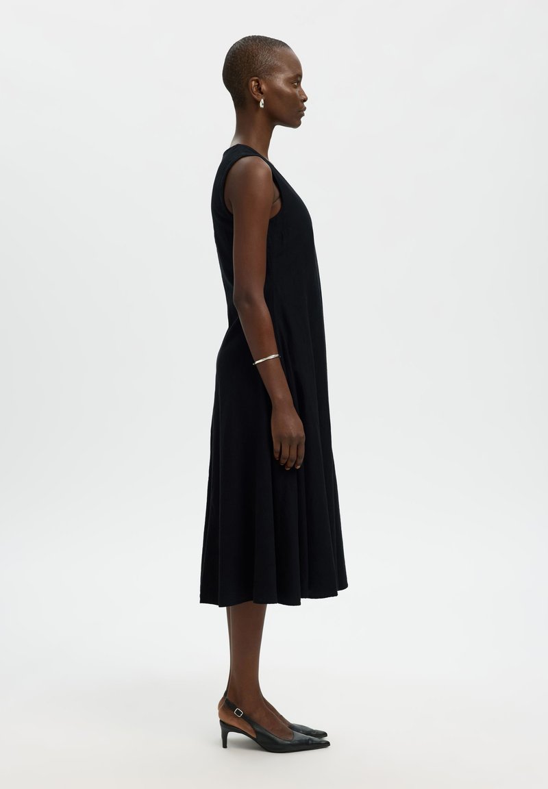 Discover Selected Casual dresses on Sale | ZALANDO
