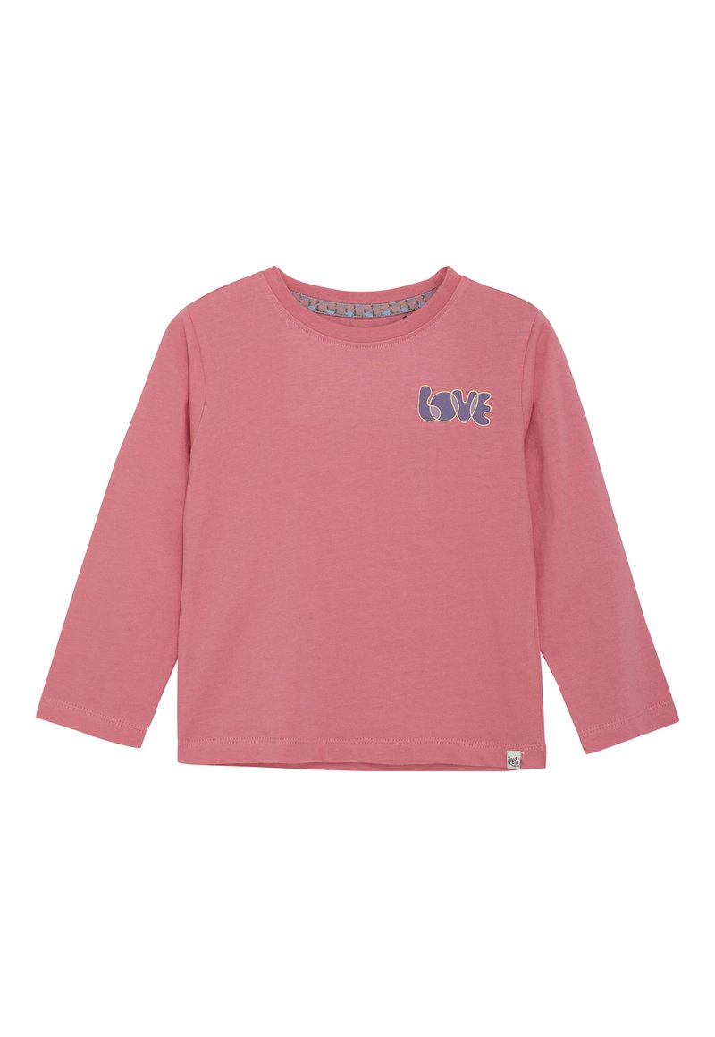 Roze lange-mouwen shirt met ronde hals, met het woord "LOVE" in gestileerde letters op de bovenste linkerborst.