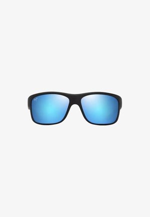 Occhiali da sole in plastica nera con lenti blu specchiate. Forma del telaio rettangolare con un design elegante. Branding minimale sulla lente sinistra.