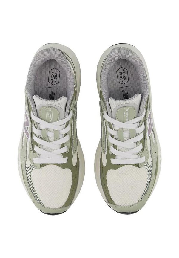 FRESH FOAM ARISHI V4 - Road running shoes - sea salt4