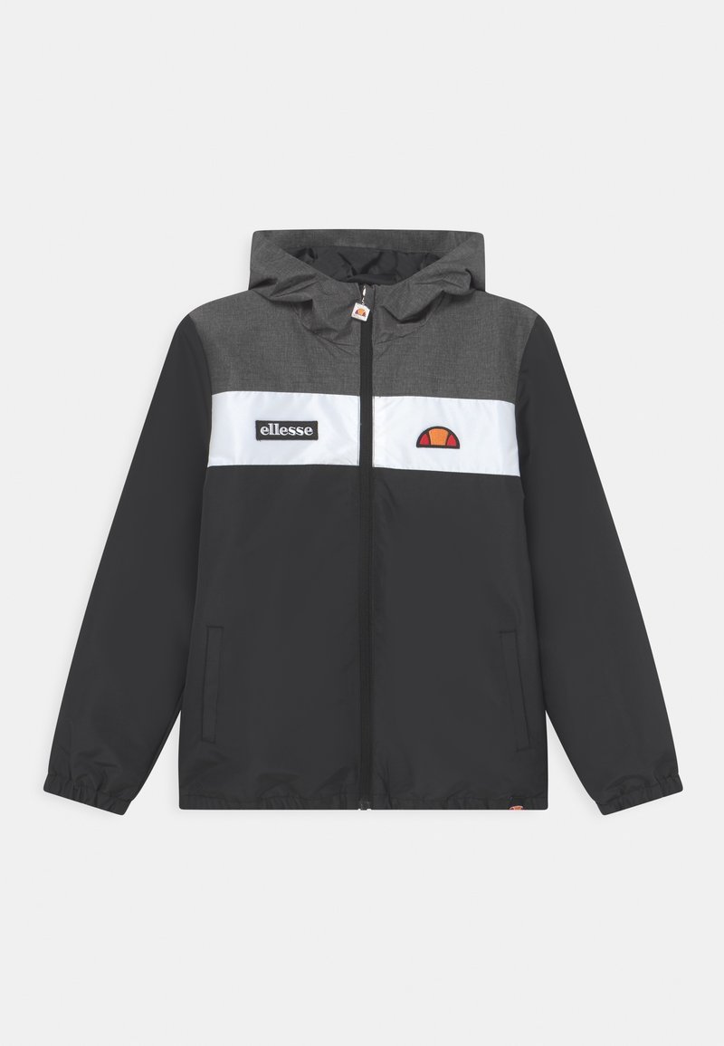 Giacca a cappuccio nera e grigia con zip frontale, striscia orizzontale bianca, logo "ellesse" e un'accenno circolare sul petto. Tessuto liscio.