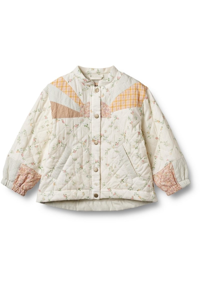 Quiltet jakke i cremefarvet med blomsterprint. Har patchworkdesign i pastelfarver, ribbede detaljer på ærmerne og trykknaplukning.