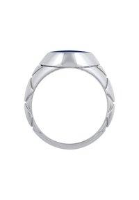 Anello in argento con una parte superiore liscia e rotonda e una pietra preziosa blu profonda. La fascia presenta un motivo a foglia texturizzata lungo i lati.