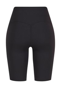 Schwarze Radfahren-Shorts aus dehnbarem Stoff; hoher Bund, glatte Textur, enganliegendes Design, knielang mit minimaler Nähdetail.