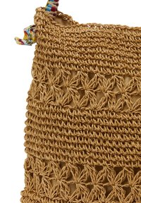 IZIA SHOULDER - Håndtasker - camel
