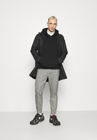 Jack & Jones JORBRINK HOOD - Kapuzenpullover - black
