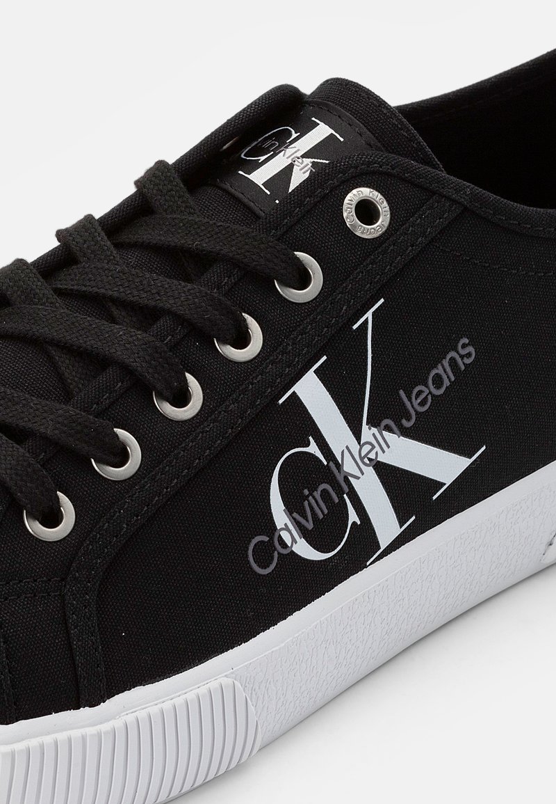 Herren Sneaker low | Calvin Klein Jeans ESSENTIAL VULCANIZED Sneaker low black/schwarz - EB95565 Herren Sneaker low | Calvin Klein Jeans ESSENTIAL VULCANIZED Sneaker low black/schwarz - EB95565