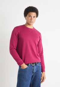 BOSS Sweatshirt - open red