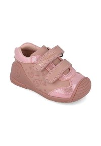 Scarpe per bambini rosa con due strap in velcro, dettagli lucidi e una suola in gomma texture. Presentano motivi di gufi e fiori sui lati.