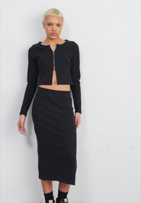 Nike Sportswear SKIRT - Saia lápis - black