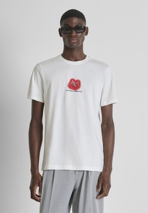 REGULAR FIT WITH INJECTION AND  WATER - T-shirt con stampa - white