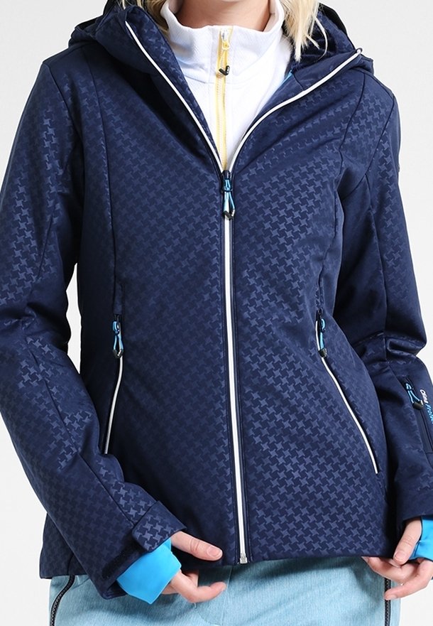 Marineblaue Jacke mit einem subtilen geometrischen Muster, Reißverschluss vorne, kontrastierenden hellblauen Akzenten und einer verstellbaren Kapuze. Wasserdichtes Design.