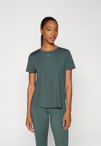 Nike Performance ONE CLASSIC  - Spordi T-särk - vintage green/black