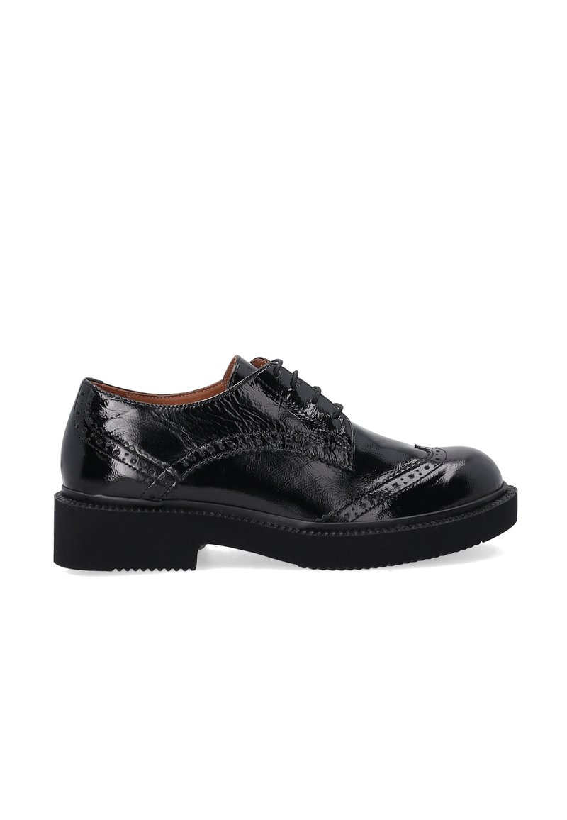 Schwarze Lackleder-Schnürschuhe mit runder Zehenform, texturiertem Design im Obermaterial und dicker schwarzer Gummisohle.
