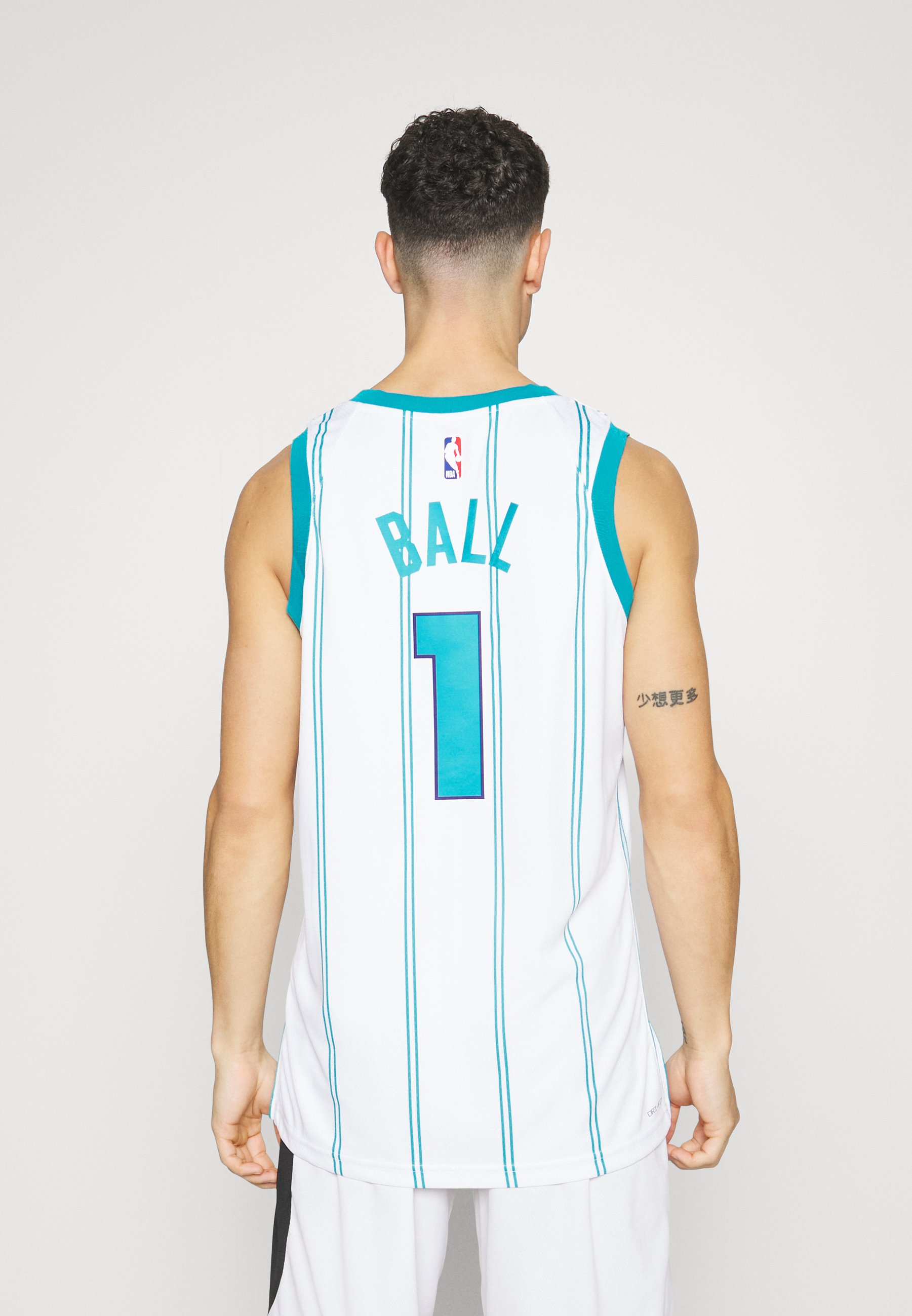 Nike Performance CHARLOTTE HORNETS LAMELO BALL ASSOCIATION SWINGMAN - NBA  jersey - white - Zalando.de