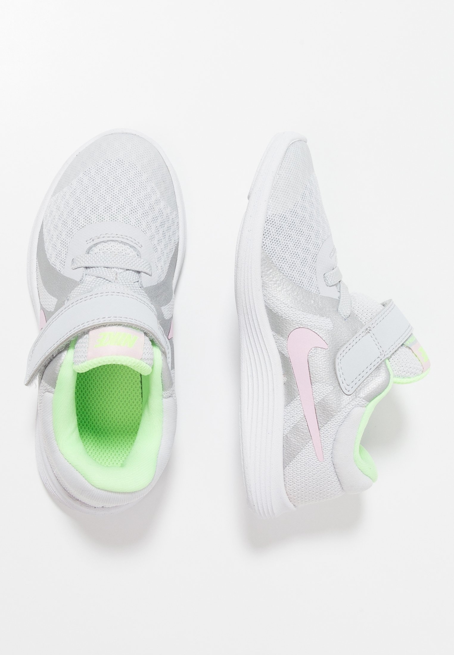 Nike Performance REVOLUTION Road running shoes pure platinum