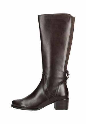 Dunkelbrauner lederner kniehoher Stiefel mit niedrigem Blockabsatz und Schnallendetail hinten, seitlich gezeigt.