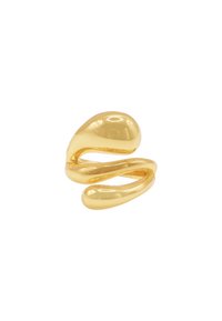 Anello color oro con un design fluido e organico. Presenta una finitura liscia e lucida e una forma tortuosa con accenti arrotondati.