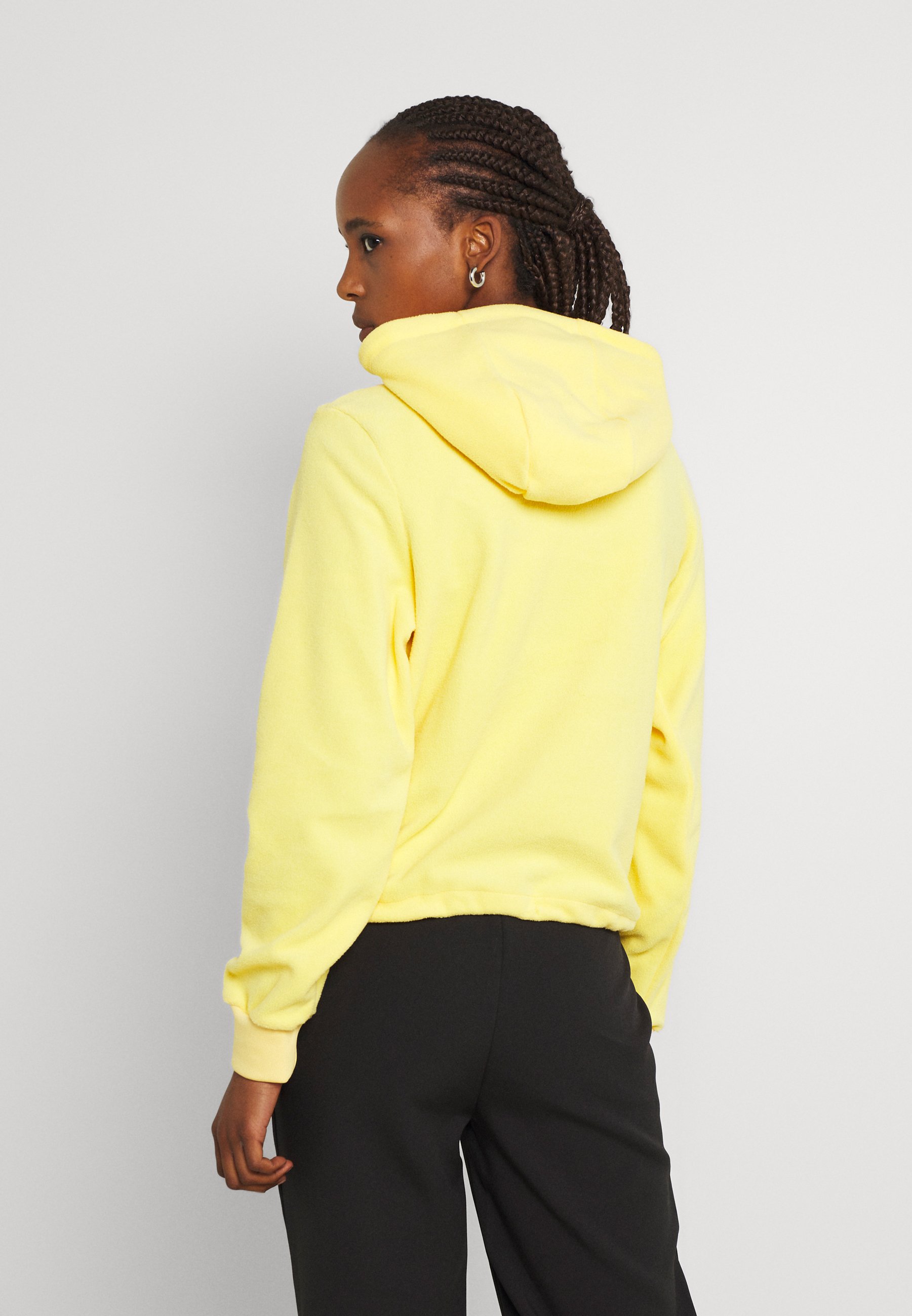 yellow ellesse jumper