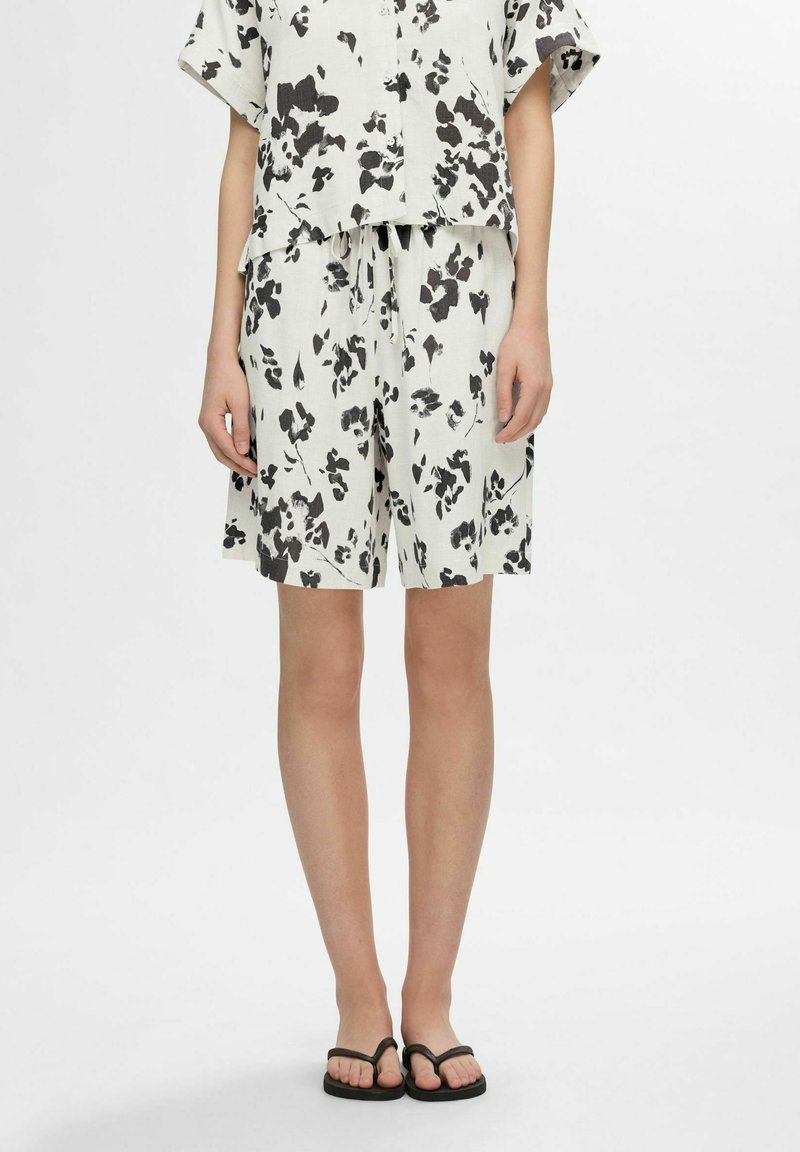 Selected Femme Šortky - black