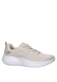 Scarpe sportive beige con una tomaia in rete traspirante, design testurizzato e suola bianca imbottita. Presentano lacci piatti e dettagli con logo.