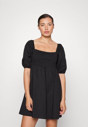 SHIRRING DRESS WITH ELBOW LENGTH PUFF SLEEVES TIE BACK - Cocktailkjole - black