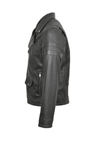 Schwarze Leder-Motorradjacke mit durchgehendem Reißverschluss, seitlichen Taschen und gestreiften Schulterakzenten, mit tailliertem Design und glatter Textur.
