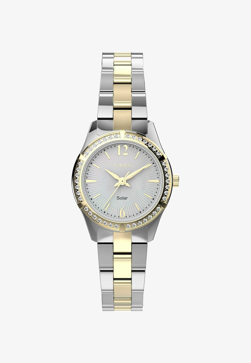 Zilveren en goudkleurige roestvrijstalen zonne-energie horloge met een bezel versierd met kristallen, een zilveren wijzerplaat en een schakeldesign voor de armband.