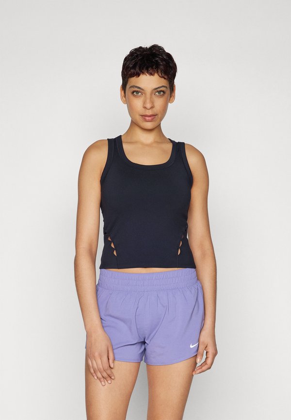 ONE FITTED TANK  - Top