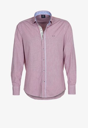 Camicia da uomo a maniche lunghe con bottoni, a quadretti piccoli rossi e bianchi, colletto interno azzurro chiaro e piccolo logo ricamato sul petto.