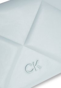 Calvin Klein QUILT SHOULDER BAG - Borsa a tracolla - pigeon