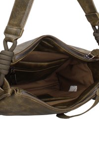 Borsa a mano in pelle verde oliva con finitura testurizzata, dotata di scomparto principale con zip e tasche interne per l'organizzazione.