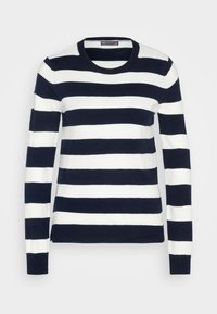 Pull en maille manches longues avec rayures horizontales bleu marine et blanches et col rond sur un fond uni.