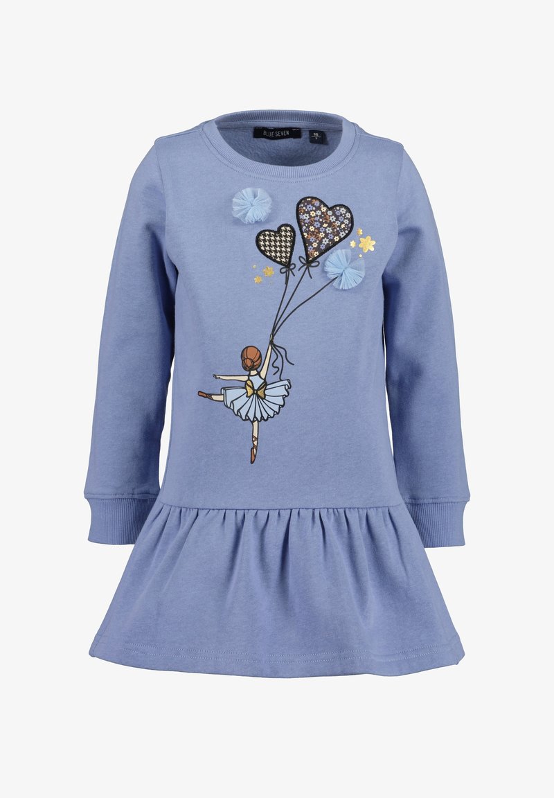 Robe bleu clair à manches longues avec une ballerine tenant trois ballons en forme de cœur et un ourlet à volants, décorée d'appliques de fleurs en tissu.