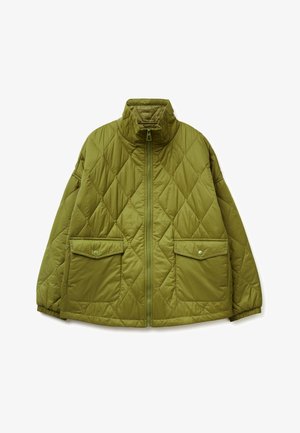 Padded green jacket with a diamond quilted pattern, high collar, front zip closure, and two large buttoned pockets. Soft fabric texture.