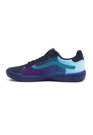 Sneakersy niskie