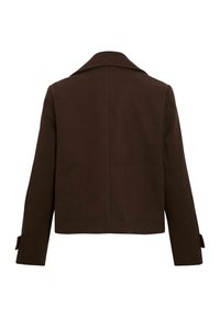 Chaqueta de mezcla de lana marrón con un cuello ancho, diseño corto y mangas largas. Presenta puños abotonados y un detalle de costura trasera limpia.